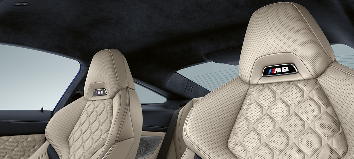 M Sportsitz in Vollleder 'Merino' | Silverstone mit M8 Badge. BMW Individual M8 Coupé, M Sportsitz in Vollleder 'Merino' | Silverstone mit M8 Badge.