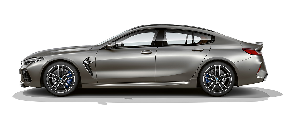 BMW M8 Gran Coupé Seitenansicht BMW M8 Gran Coupé F93 2020 BMW Individual Frozen Dark Silver Seitenansicht