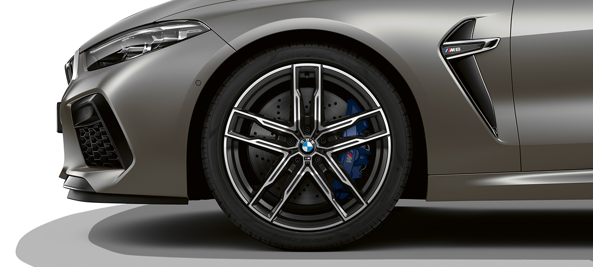 M Leichtmetallräder BMW M8 Gran Coupé M Leichtmetallräder BMW M8 Gran Coupé F93 2020 BMW Individual Frozen Dark Silver Seitenansicht