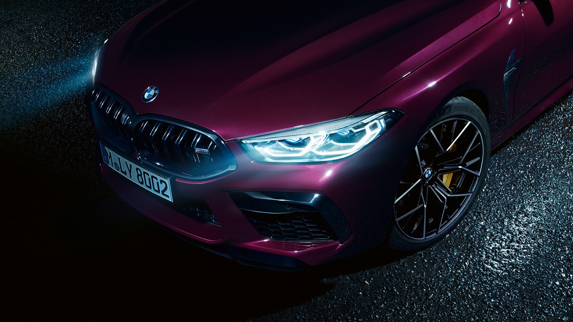 BMW M8 Competition Gran Coupé Nahaufnahme seitliche Front BMW M8 Competition Gran Coupé mit BMW Laserlicht F93 2020 BMW Individual Ametrin metallic Nahaufnahme seitliche Front