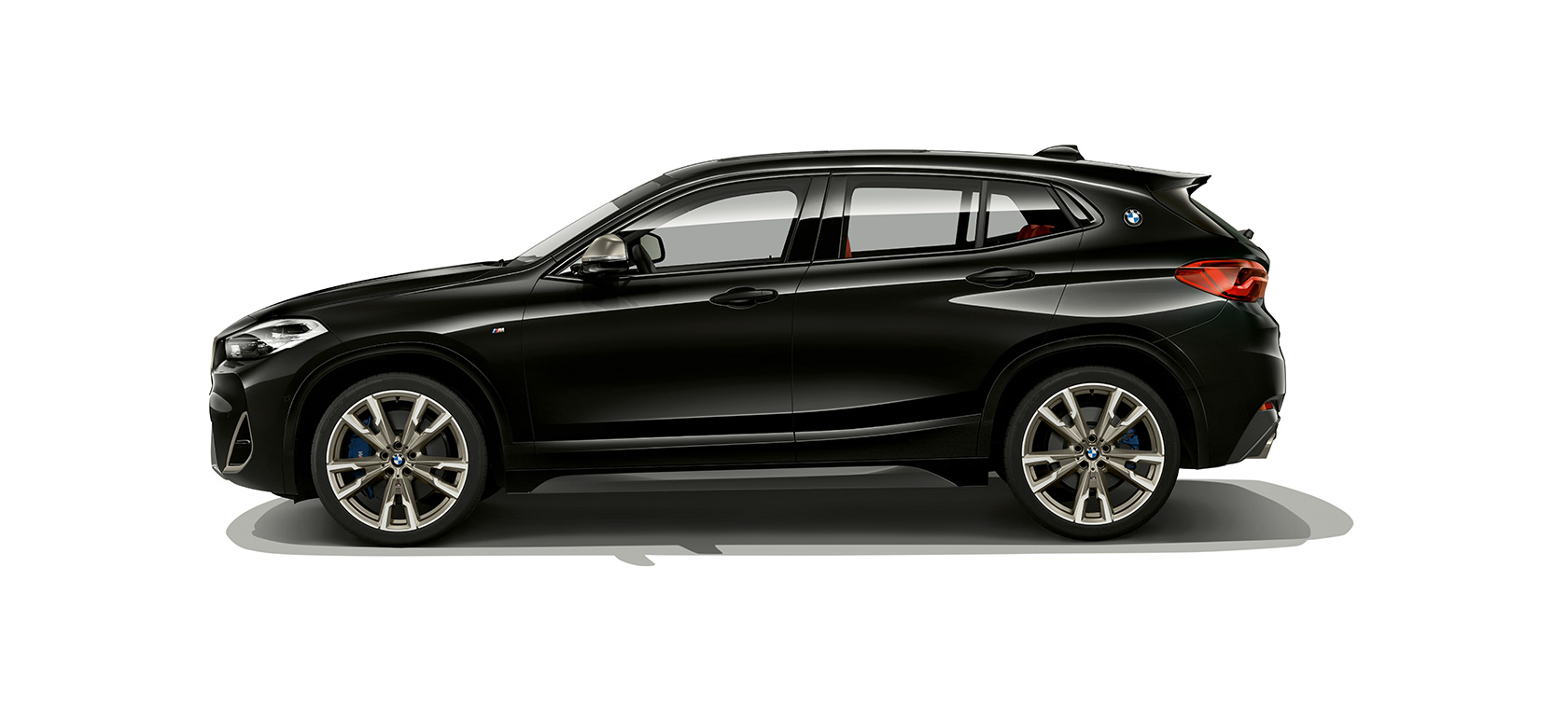 Seitenansicht BMW X2 F39 Seitenansicht BMW X2 M35i 2018 F39 Saphirschwarz metallic