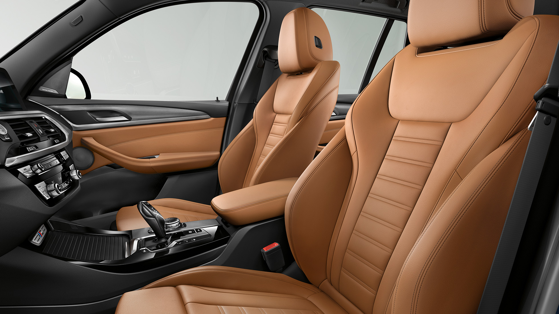 BMW X3 M40i und BMW X3 M40d, Interieur. BMW X3 M40i und BMW X3 M40d, sportlich-komfortables Interieur mit Sportsitzen.