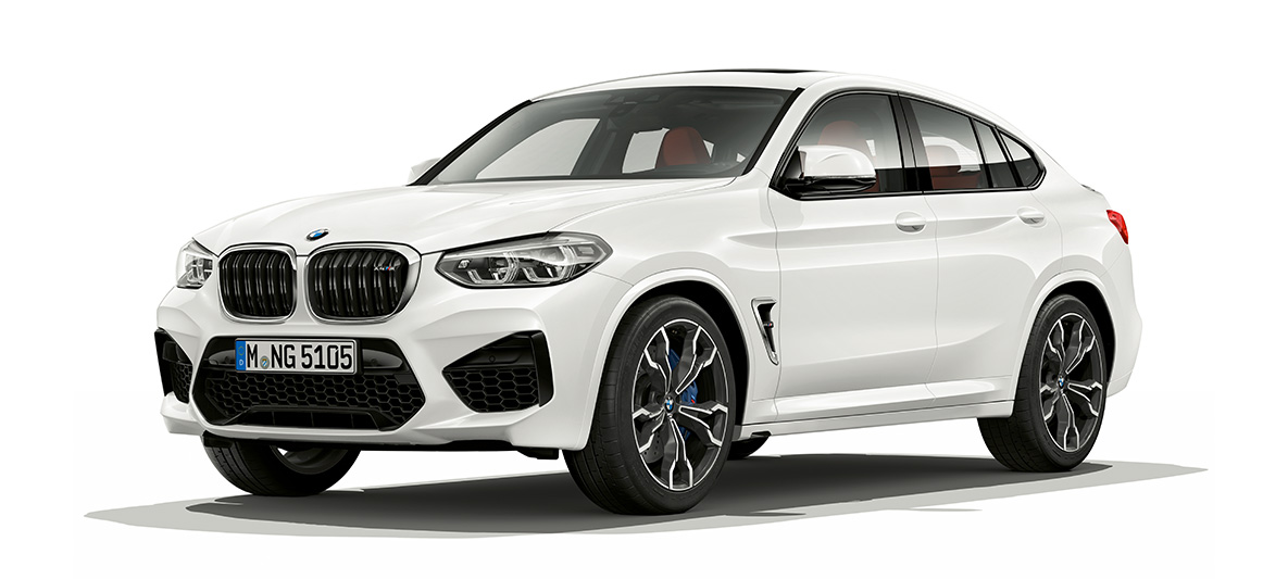 BMW X4 M, Dreiviertel-Seitenansicht. BMW X4 M in Alpinweiß, Exterieur, Dreiviertel-Seitenansicht.