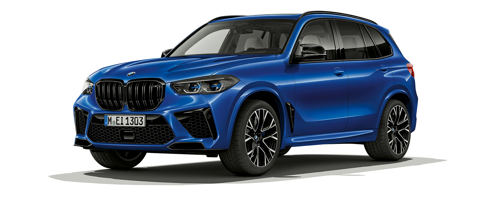 BMW X5 M Competition Dreiviertel-Seitenansicht BMW X5 M Competition F95 2020 Marina Bay Blau metallic Dreiviertel-Seitenansicht