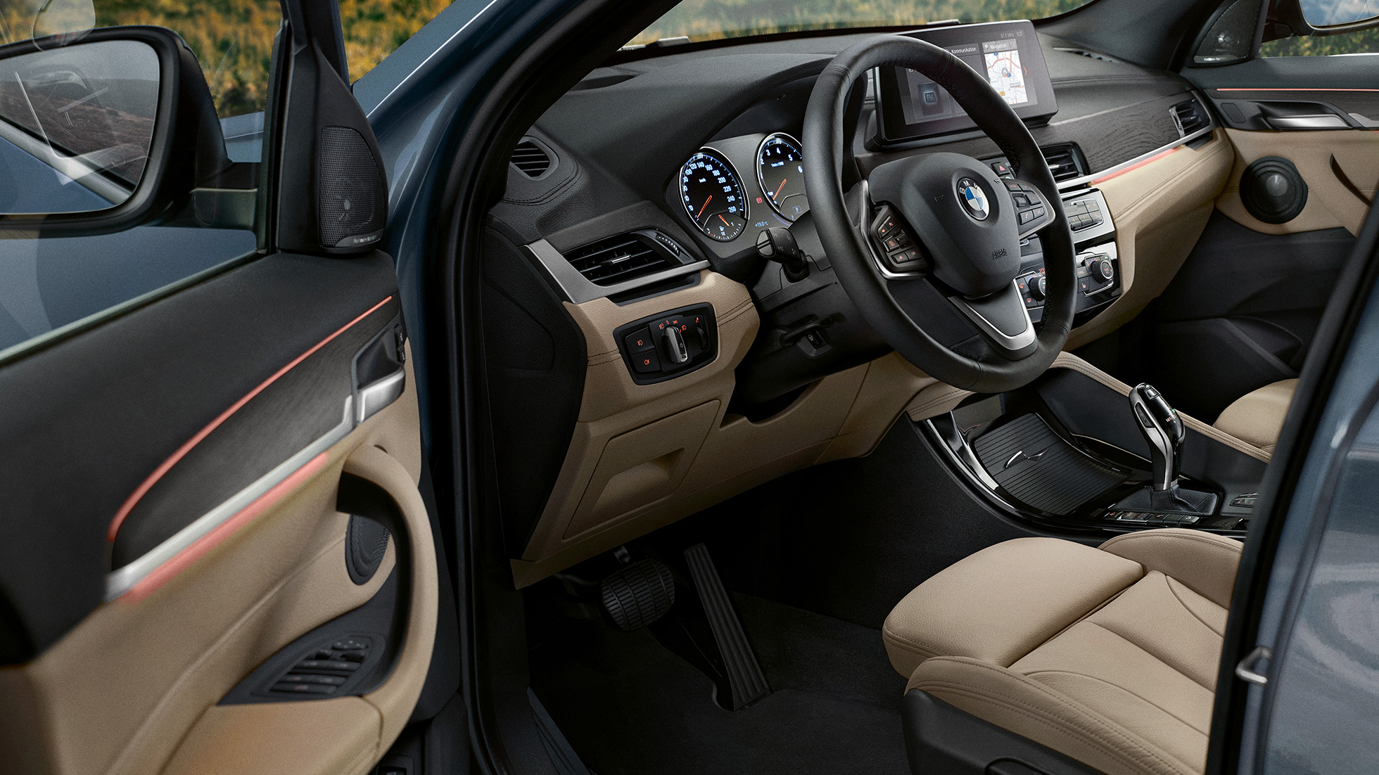 BMW X1, Interieur BMW X1, Interieur mit Blick auf Multifunktions-Lenkrad