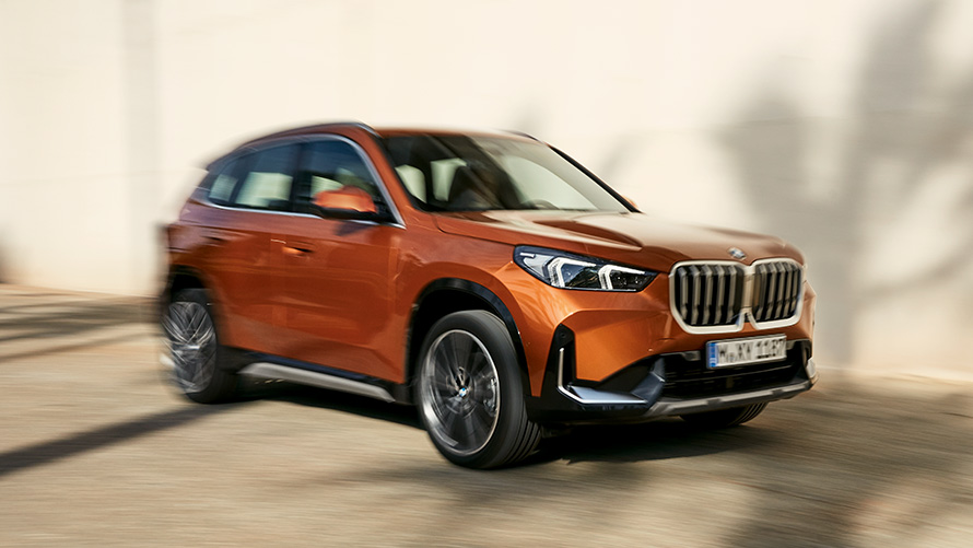 Fahrdynamik BMW X1 U11 ICE xLine 2022 BMW X1 U11 ICE xLine Utah orange metallic 2022 Fahrdynamik