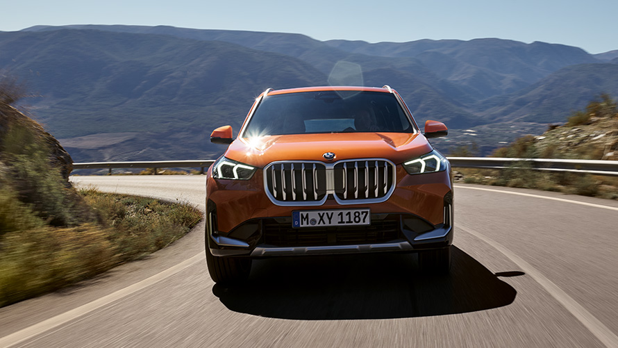 Fahrerassistenz BMW X1 U11 ICE xLine 2022 BMW X1 U11 ICE xLine Utah orange metallic 2022 Fahrerassistenz Sicherheit