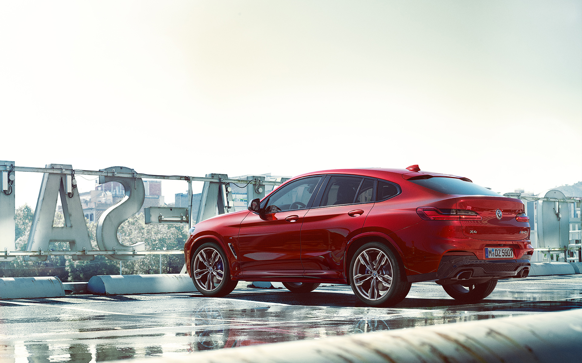 BMW X4 - Seitenansicht BMW X4 - Seitenansicht