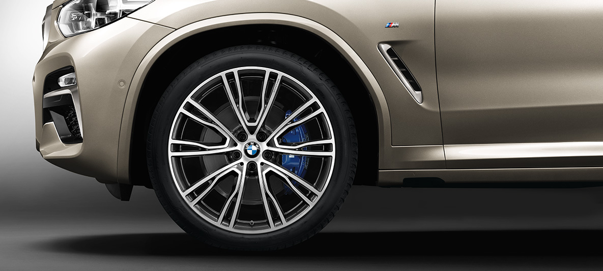 21" BMW Individual Leichtmetallräder V-Speiche 726 I BMW X4 21" BMW Individual Leichtmetallräder V-Speiche 726 I Alufelge BMW X4 G02 2018 Sonnenstein metallic Seitenansicht