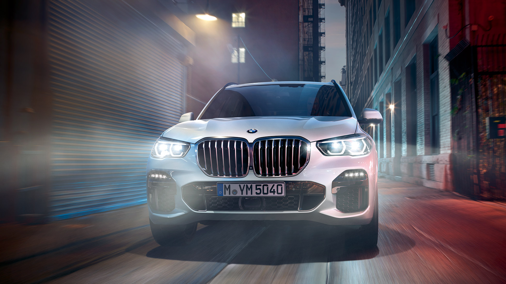 BMW X5 Frontansicht BMW X5 G05 2018 Mineralweiß metallic Frontansicht