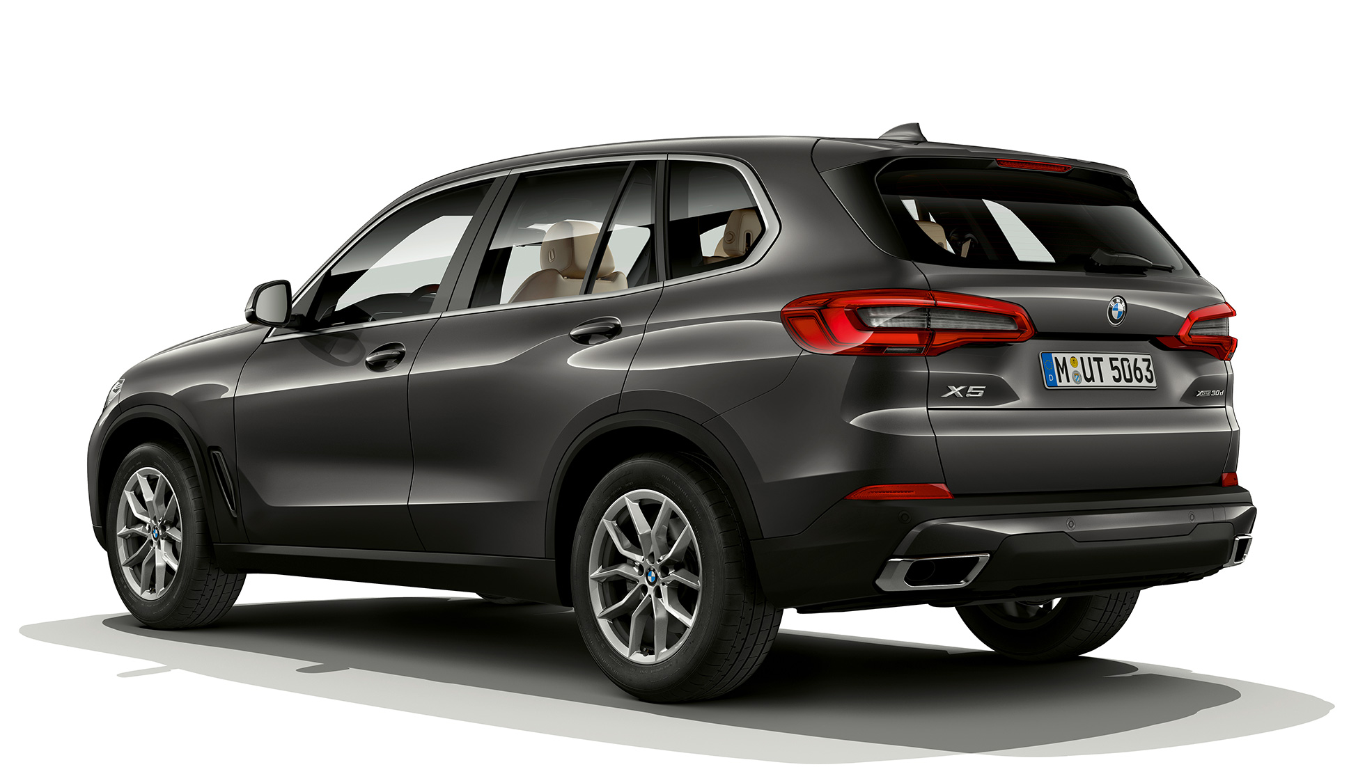 Basismodell BMW X5 xDrive30d Dreiviertel-Heckansicht Basismodell BMW X5 xDrive30d G05 2018 Sophistograu Brillanteffekt metallic Dreiviertel-Heckansicht