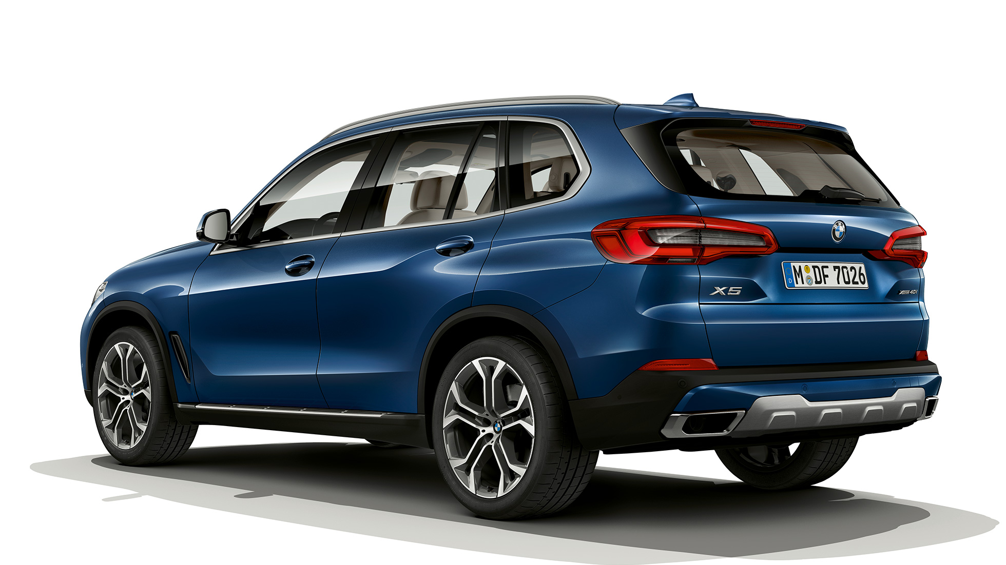 Modell xLine BMW X5 xDrive40i Dreiviertel-Heckansicht Modell xLine BMW X5 xDrive40i G05 2018 Phytonicblau metallic Dreiviertel-Heckansicht