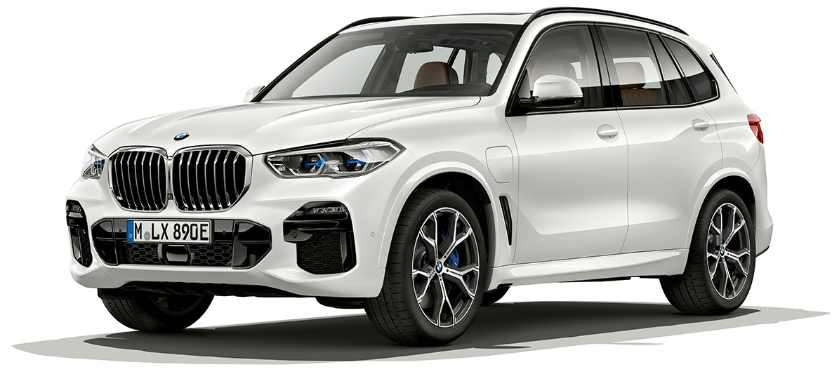 BMW X5 xDrive45e Dreiviertel-Frontansicht BMW X5 xDrive45e G05 2018 Mineralweiß metallic Dreiviertel-Frontansicht