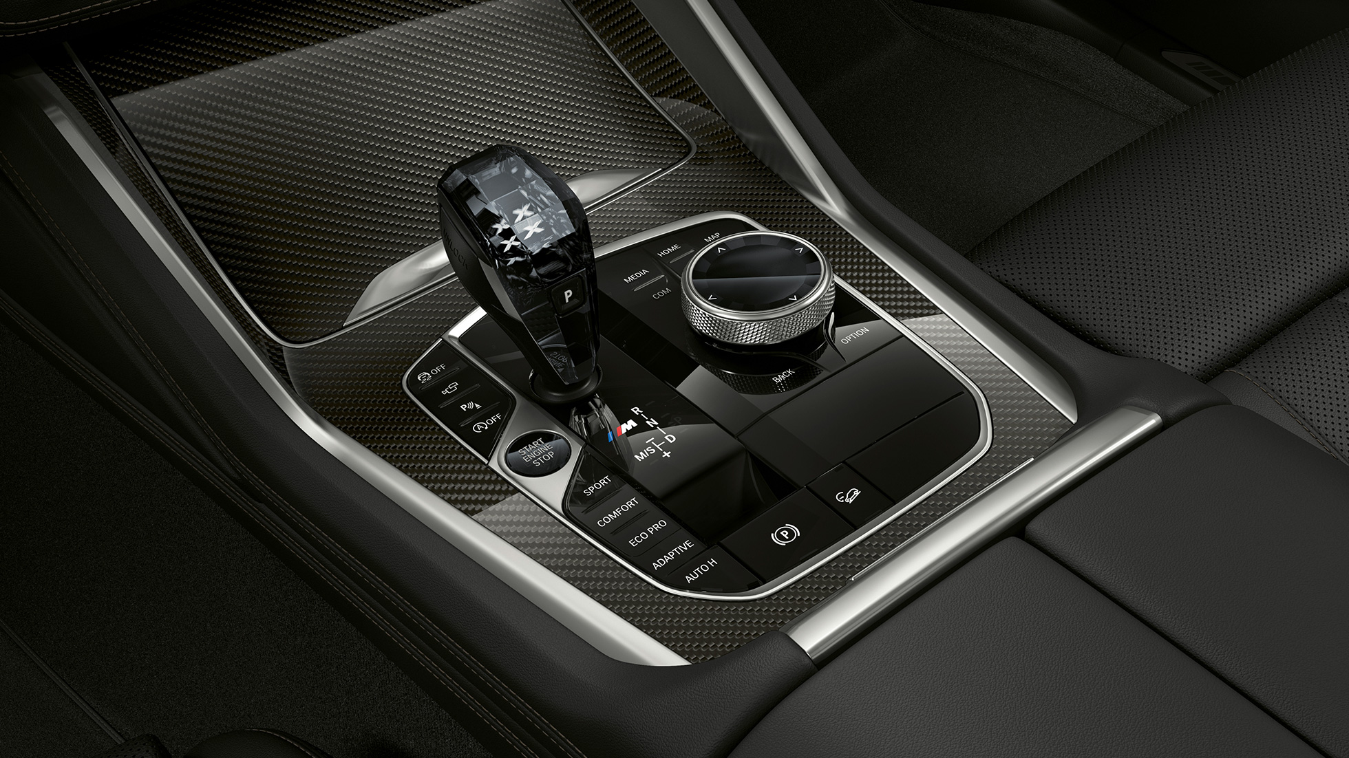 BMW X6 mit BMW xLine, Mittelkonsole. BMW X6 Interieur mit BMW xLine mit Fokus auf Mittelkonsole.