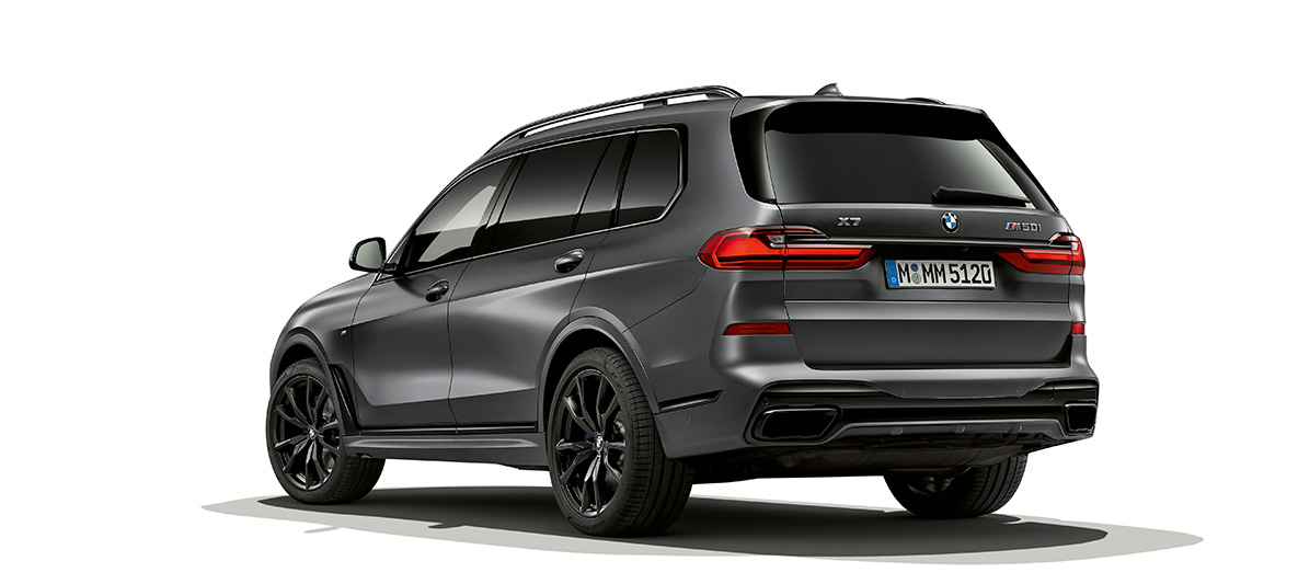 BMW Dark Shadow Edition Dreiviertel-Heckansicht BMW X7 G07 Dark Shadow Edition Dreiviertel-Heckansicht