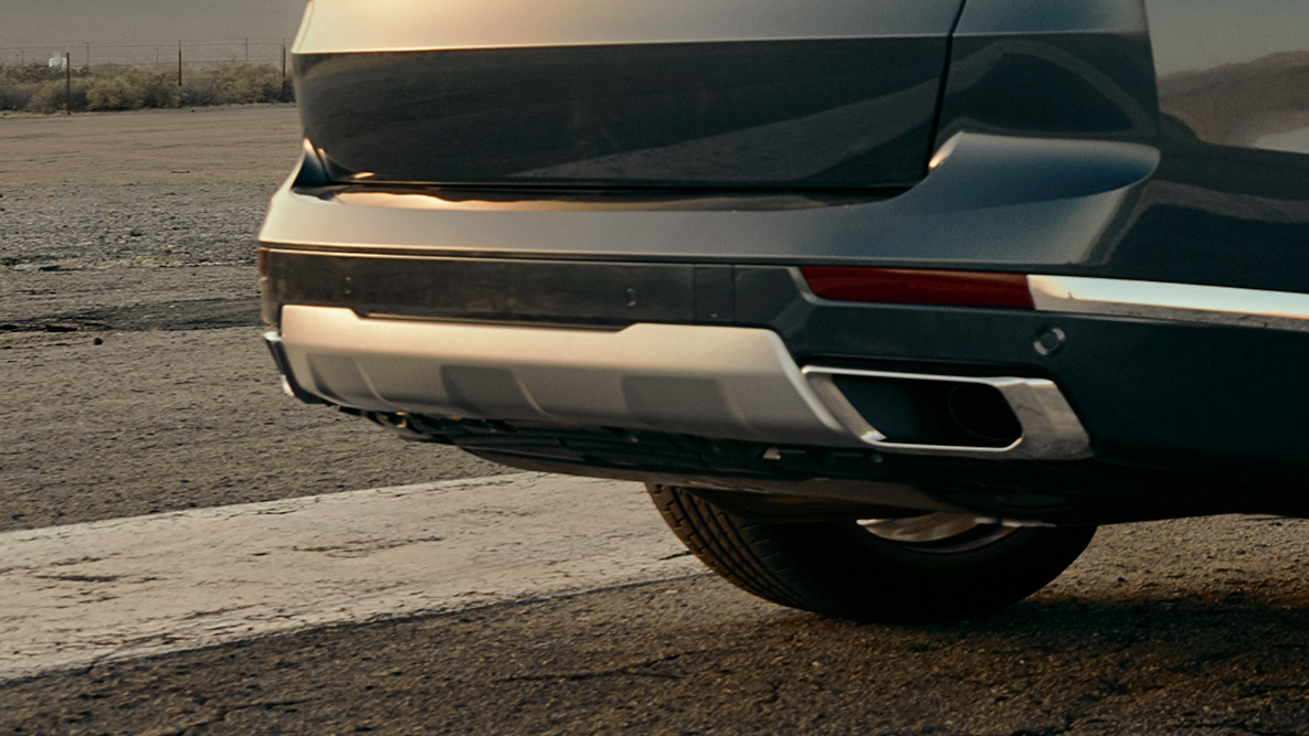 M Sportabgasanlage Nahaufnahme des BMW X7 Hecks mit Fokus auf M Sportabgasanlage