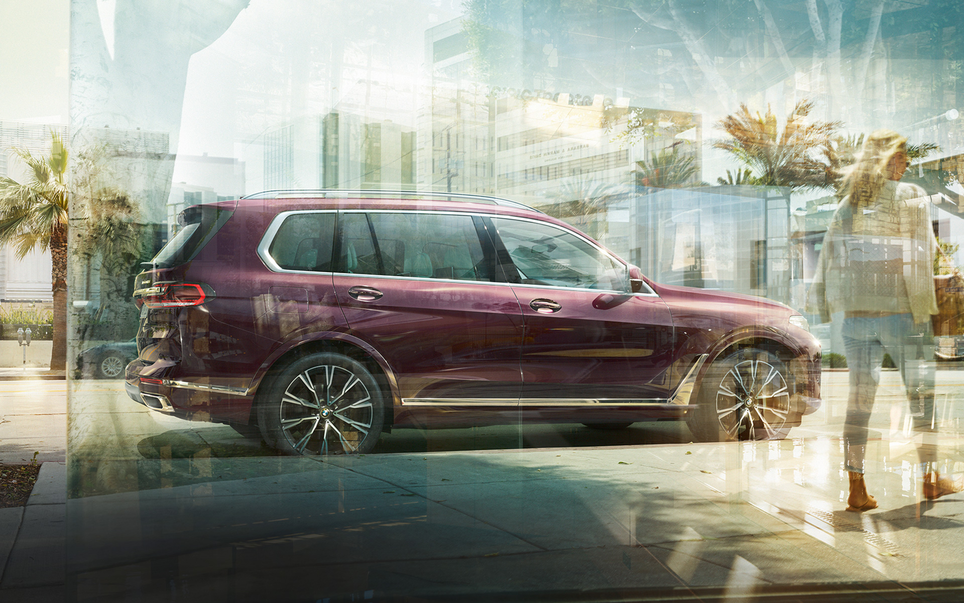 BMW X7 Individual xDrive40i G07 2018 Ametrin metallic Seitenansicht parkend in städtischer Kulisse BMW X7 Individual xDrive40i G07 2018 Ametrin metallic Seitenansicht parkend in städtischer Kulisse