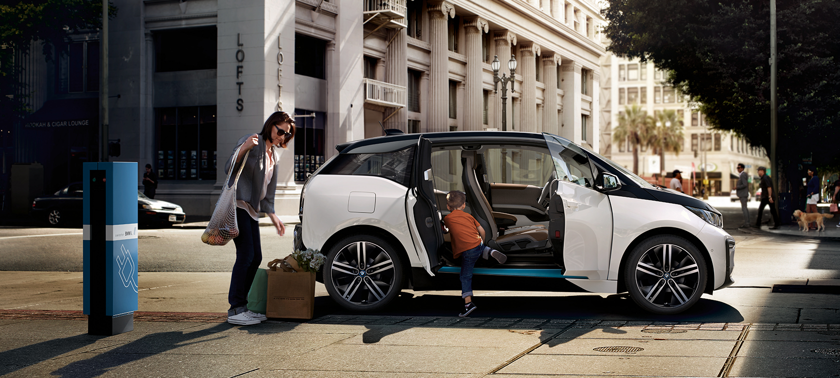 BMW Elektroauto weiß BMW Elektroauto weiß