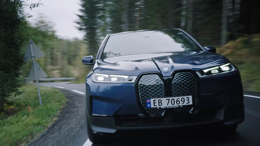 Komfort und Fahrspaß der BMW Elektrofahrzeuge im Video Komfort und Fahrspaß der BMW Elektrofahrzeuge im Video