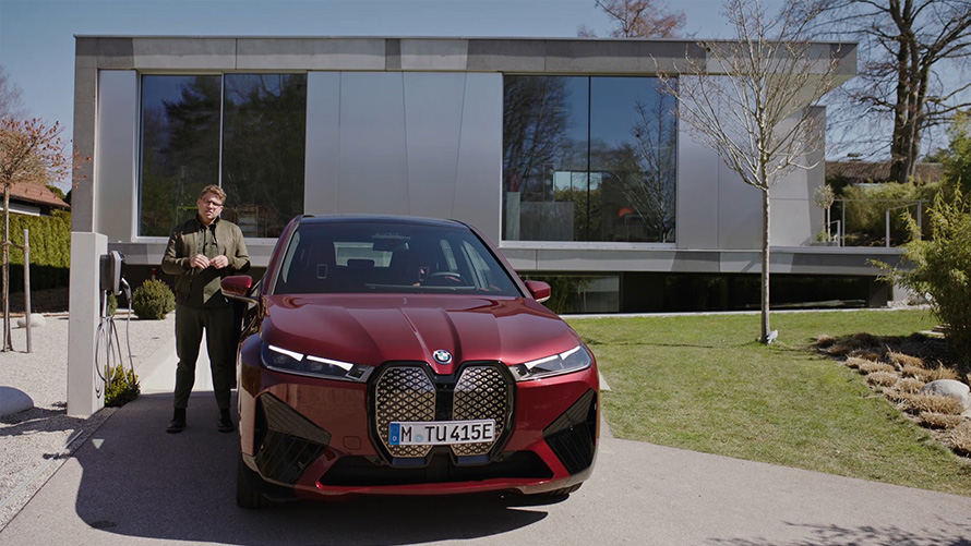 BMW Elektrofahrzeuge BMW iX zu Hause laden BMW Wallbox Smart Partner Wallbox Video BMW Elektrofahrzeuge BMW iX zu Hause laden BMW Wallbox Smart Partner Wallbox Video