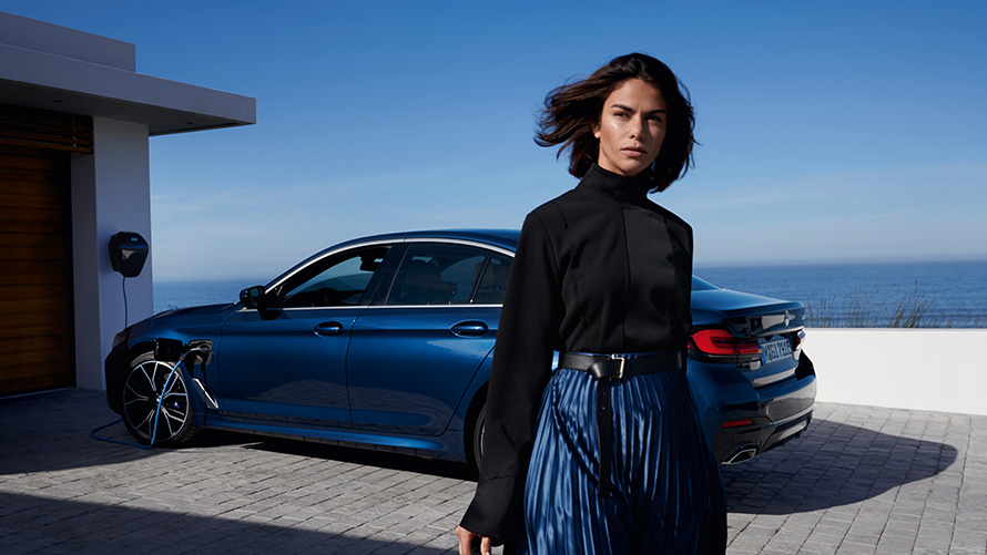 Ladestation Elektrofahrzeug auf der arbeit laden BMW Elektromobilität Ladestation Elektrofahrzeug auf der arbeit laden