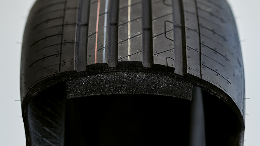 BMW Reifen, Reifenkarkasse mit Lärmdämmung BMW Reifen, Reifenkarkasse mit Lärmdämmung