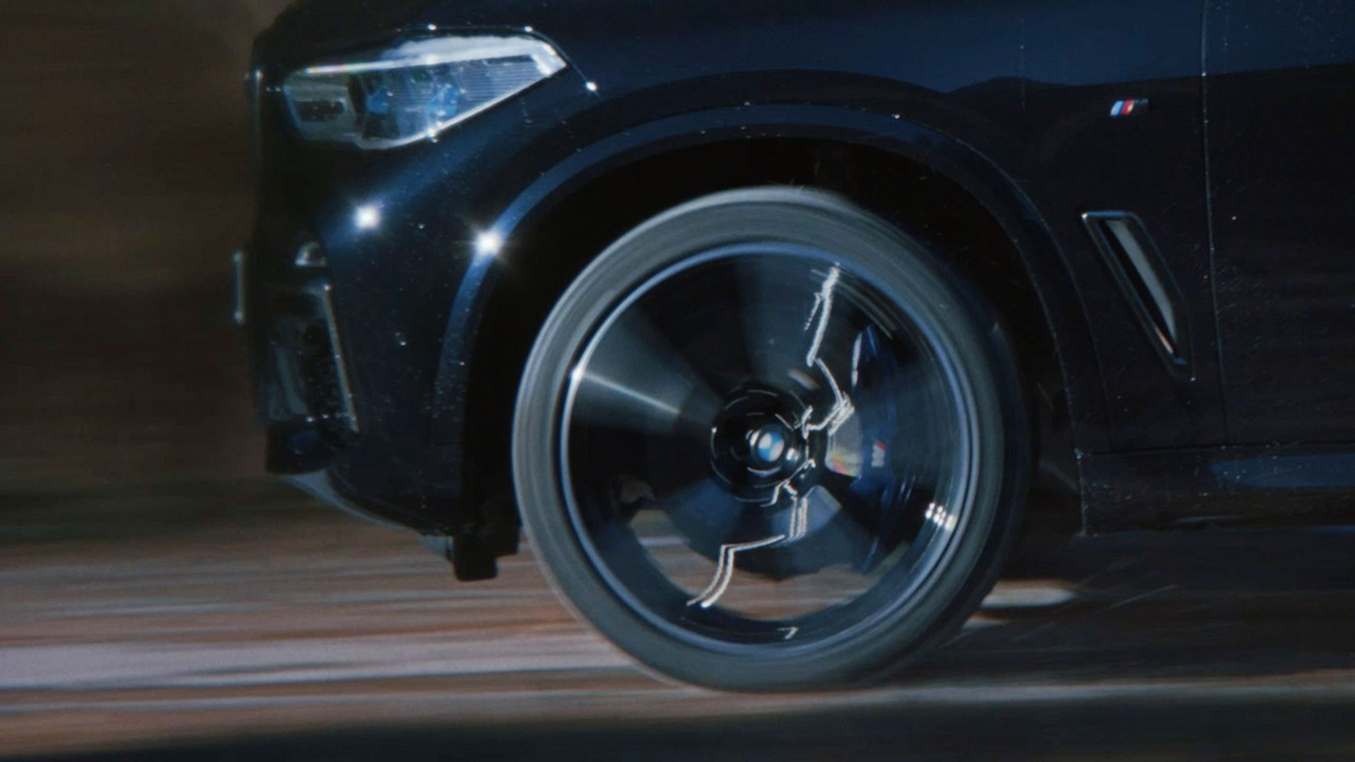 Drehende Felge mit Kotflügel, BMW M Drehende Felge mit Kotflügel, BMW M