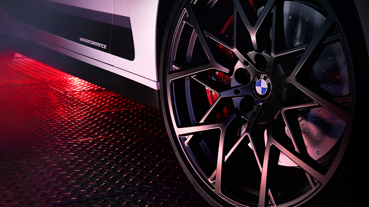 20" M Performance Schmiederad Y-Speiche 795 M Jet Black matt BMW 4er Coupé G22 20" M Performance Schmiederad Y-Speiche 795 M Jet Black matt BMW 4er Coupé G22 Nahaufnahme