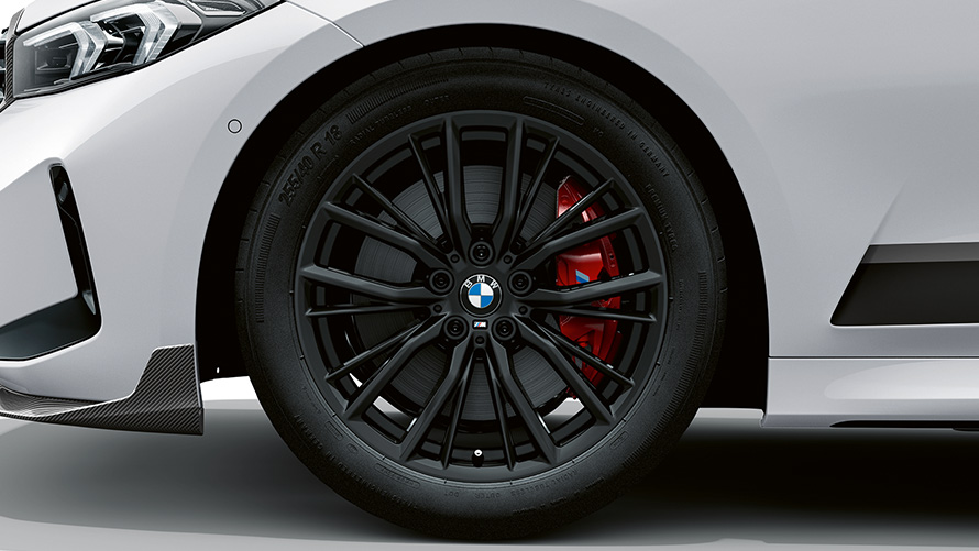 18" M Performance Leichtmetallrad 796 M BMW M Performance Parts 18" M Performance Leichtmetallrad 796 M BMW M Performance Parts Nahaufnahme