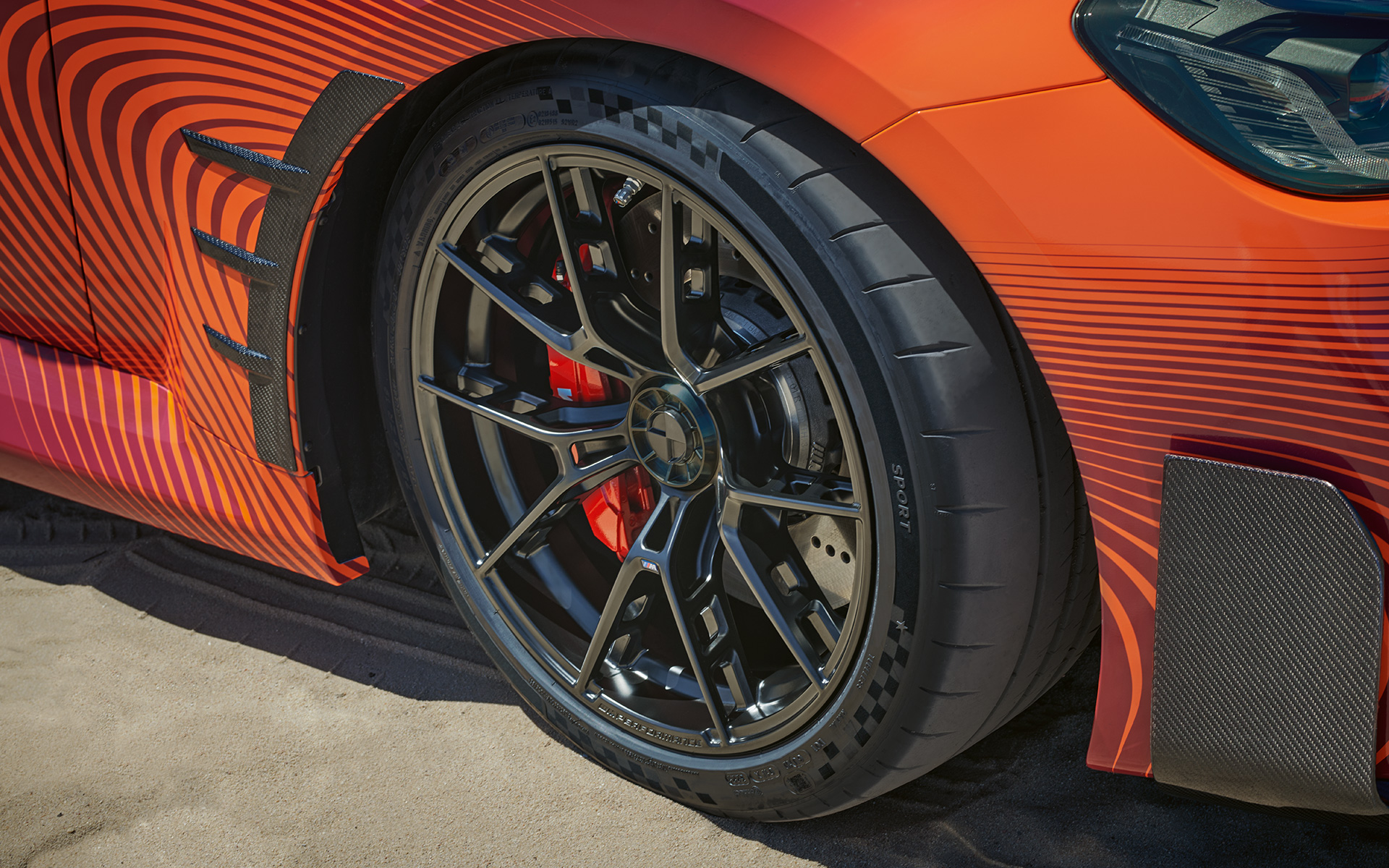 BMW M2 Coupé G87 BMW M Performance Parts 19"/20" M Performance Schmiederad Y-Speiche 963 M Zentralverschluss Jet Black matt, Sommer-Komplettradsatz BMW M2 Coupé G87 2023 BMW M Performance Parts 19"/20" M Performance Schmiederad Y-Speiche 963 M Zentralverschluss Jet Black matt, Sommer-Komplettradsatz