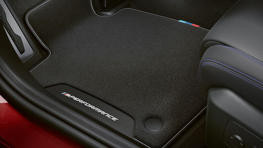 BMW M Performance Parts BMW i5 G60 M Performance Fußmatten BMW M Performance Parts 2023 BMW i5 G60 M Performance Fußmatten