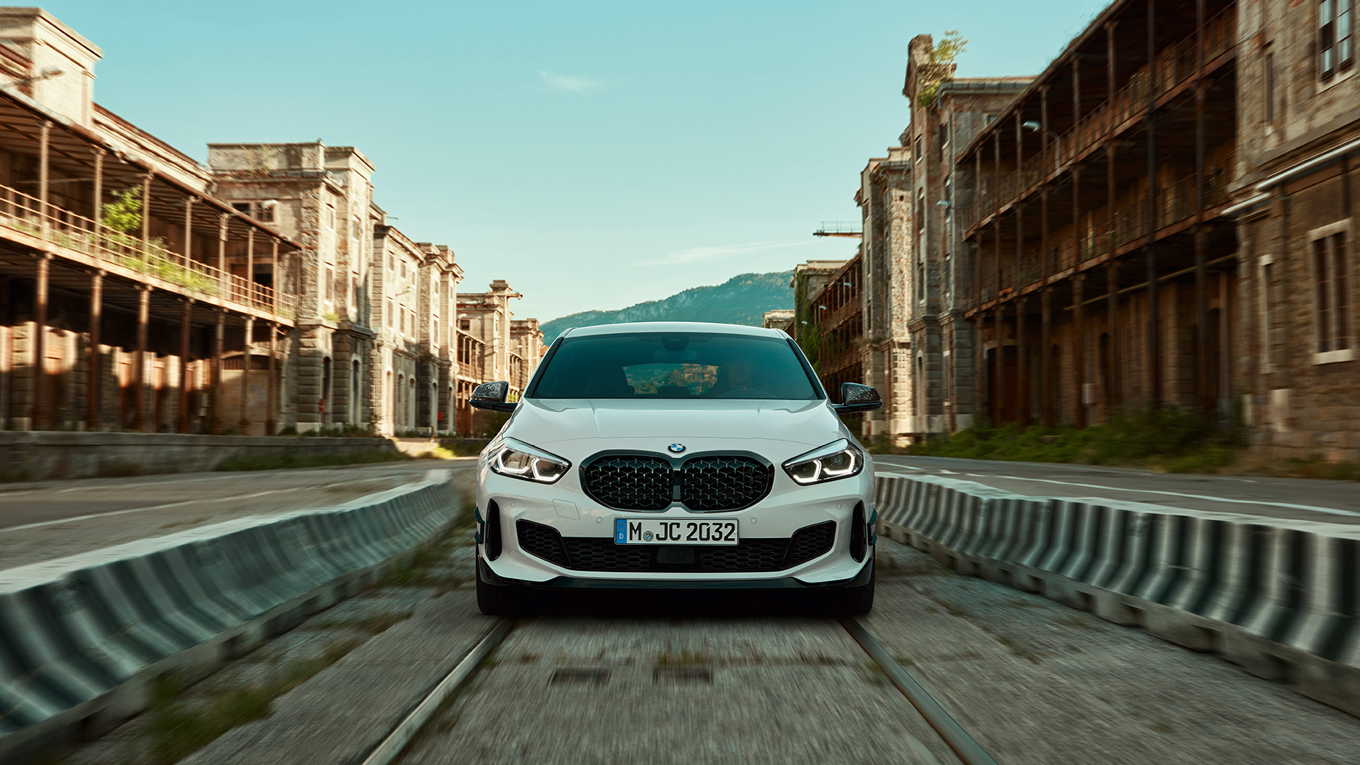 BMW 1er BMW M135i xDrive F40 M Performance BMW 1er BMW M135i xDrive F40 M Performance Frontansicht
