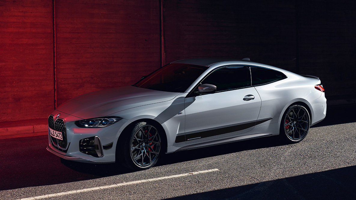 BMW M Performance Parts BMW 4er Coupé G22 BMW M Performance Parts BMW 4er Coupé G22 Seitenansicht