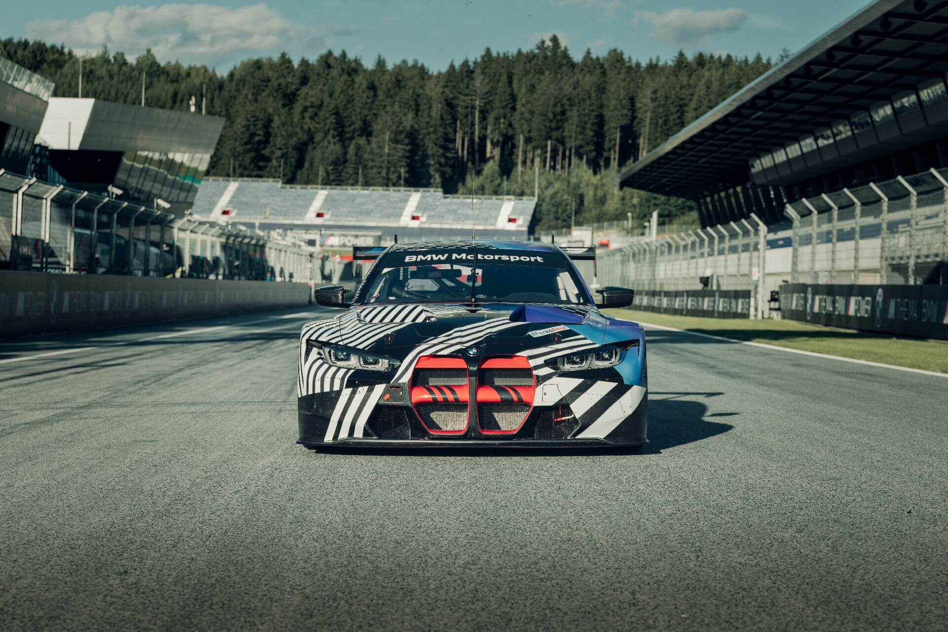 BMW SIM RACING. BMW SIM RACING.