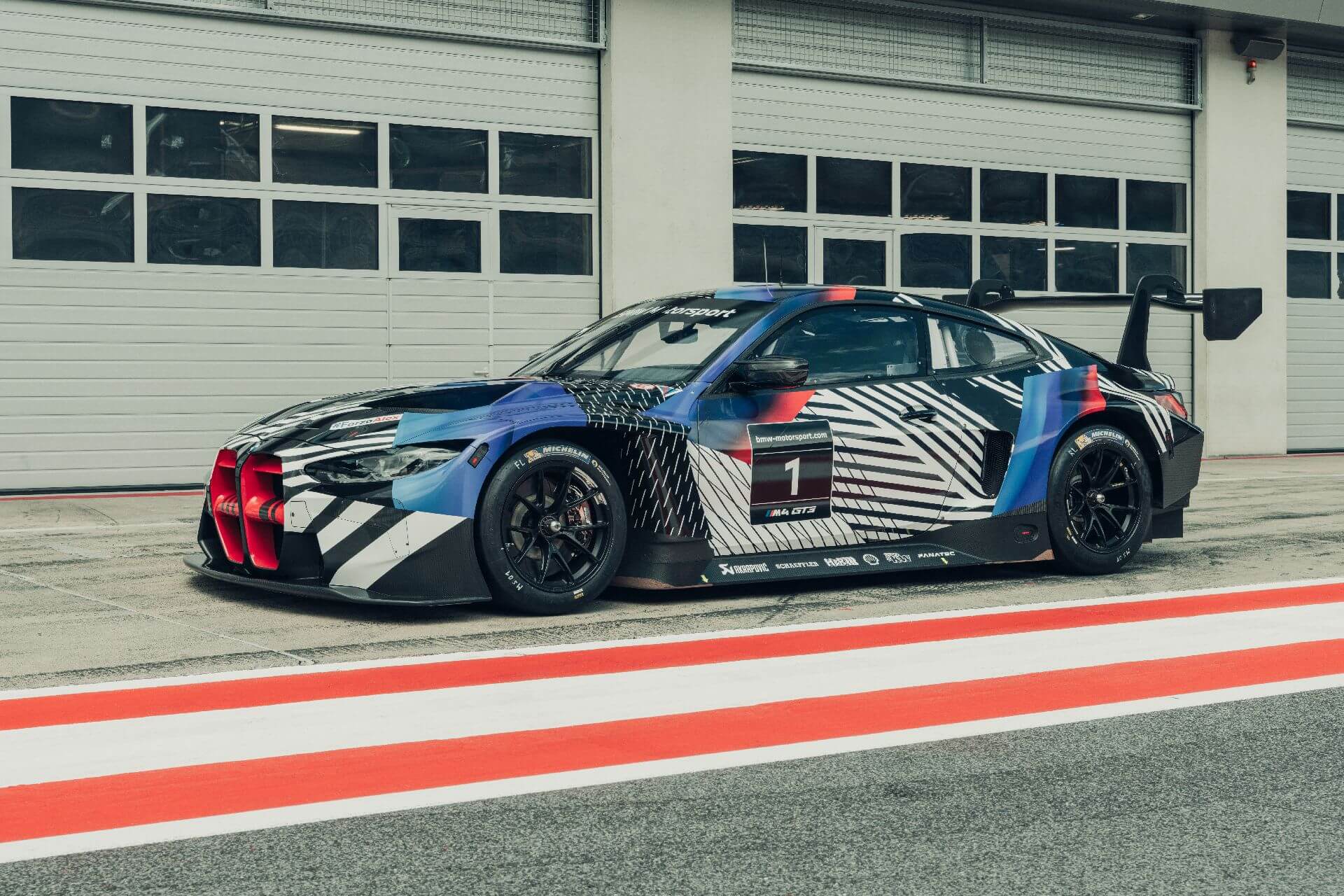BMW SIM RACING. BMW SIM RACING.