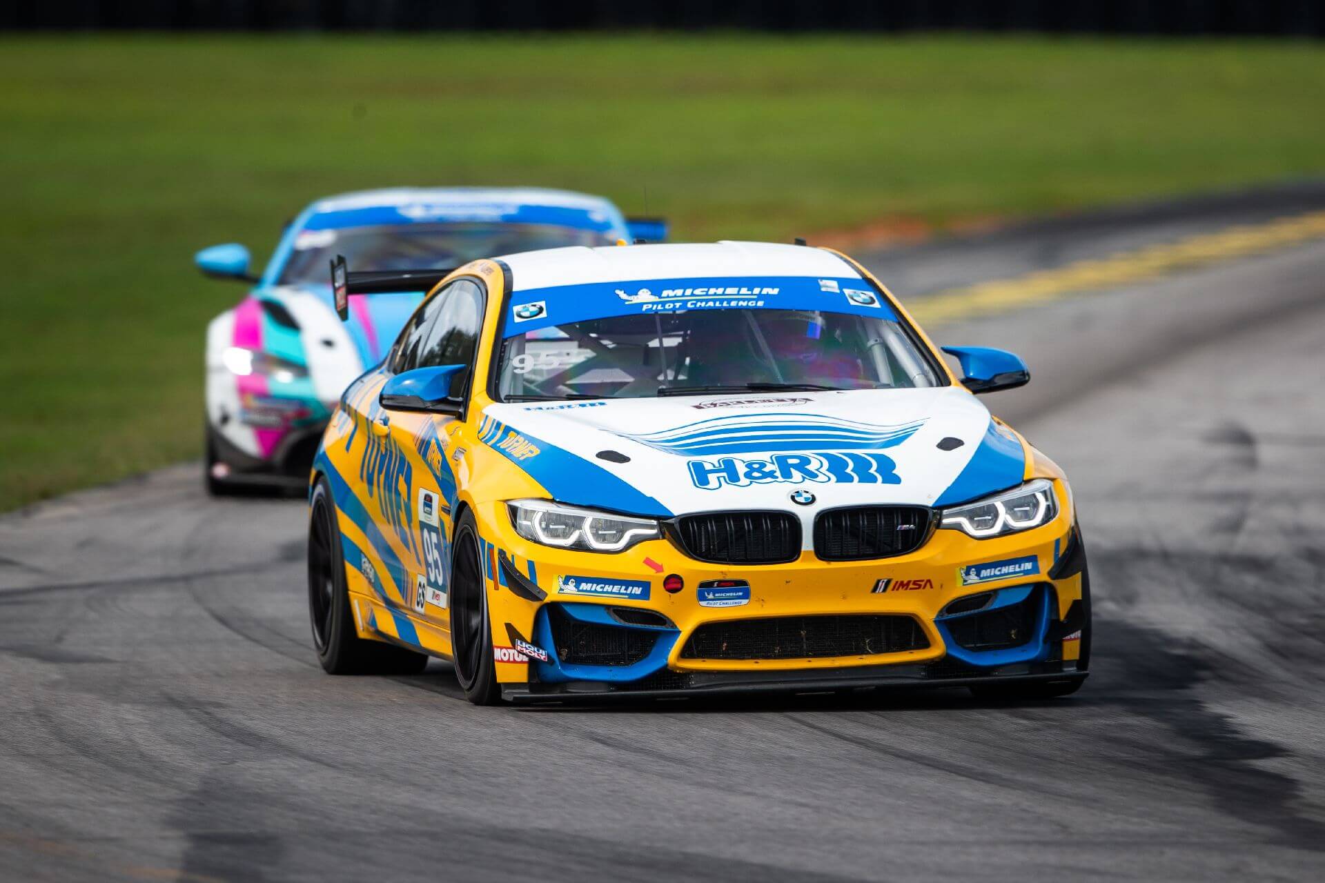 BMW SIM RACING. BMW SIM RACING.
