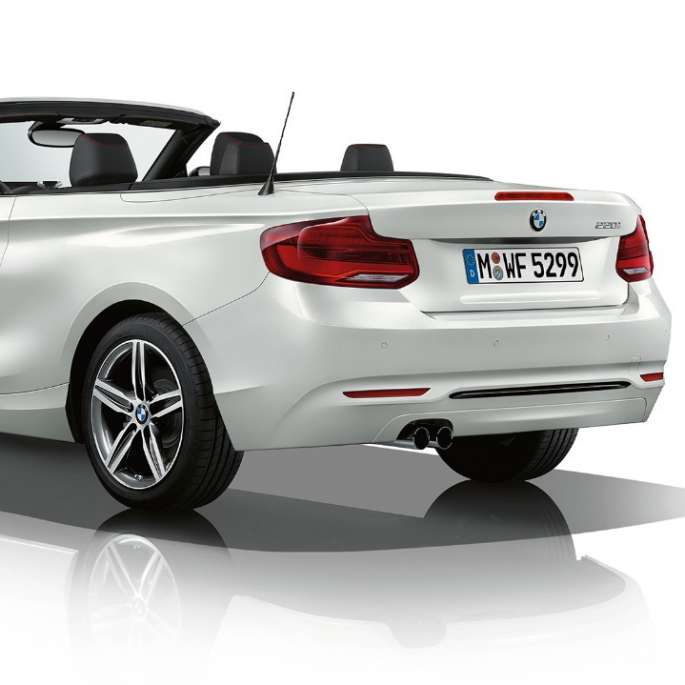BMW 2er Cabrio, Modell Sport Line Dreiviertel Heckschuss BMW 2er Cabrio, Modell Sport Line Dreiviertel Heckschuss