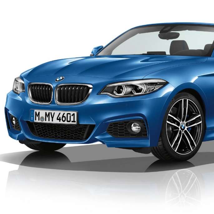 BMW 2er Cabrio, Modell M Sport Dreiviertel Frontschuss BMW 2er Cabrio, Modell M Sport Dreiviertel Frontschuss