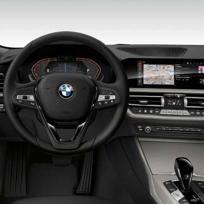 BMW 3er Limousine, Modell Advantage Cockpit. Frontale Nahaufnahme des fahrerseitigen Cockpits der BMW 3er Limousine mit der Ausstattung des Modells Advantage.