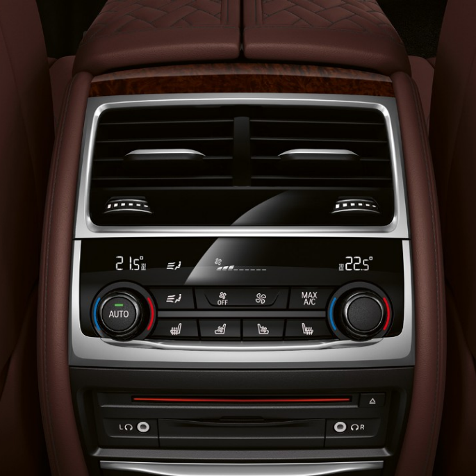 BMW 7er Limousine M Sportpaket, Klimaregelsystem BMW 7er Limousine M Sportpaket: Nahaufnahme des Klimaregelsystem