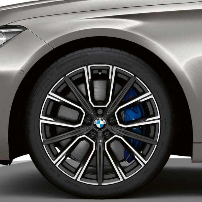 BMW 7er Limousine M Sportpaket, Räder BMW 7er Limousine M Sportpaket: Nahaufnahme der Räder