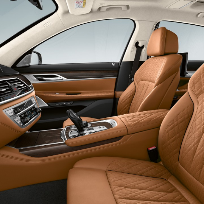 BMW 7er Limousine mit Exterieurdesign Pure Excellence, Lederausstattung BMW 7er Limousine mit Exterieurdesign Pure Excellence, Lederausstattung Nappa